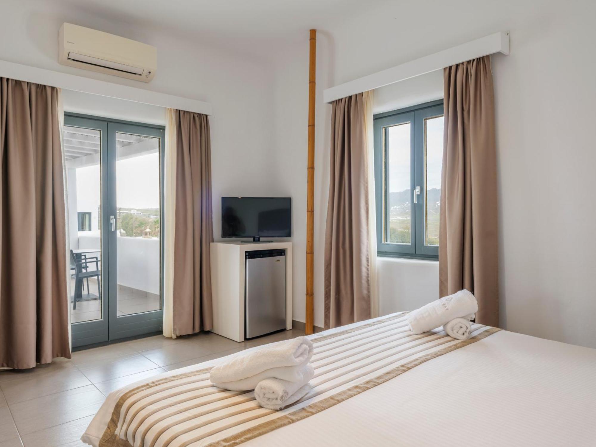 เอฟเทเลียเบย์ โฮเต็ล Hotel Ftelia  ภายนอก รูปภาพ